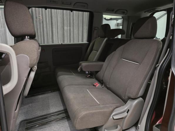 Honda Stepwgn V с пробегом 2016 года, цена 1 449 000 рублей, 184000 км, минивэн, Автокод Объявления