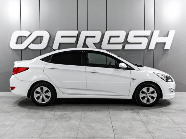 Hyundai Solaris I Рестайлинг с пробегом 2016 года, цена 1 079 000 рублей, 176512 км, седан, Автокод Объявления