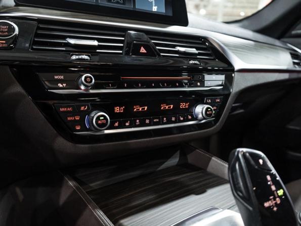 BMW 5 серии VII (G30/G31/G38) с пробегом 2018 года, цена 3 890 000 рублей, 146632 км, седан, Автокод Объявления