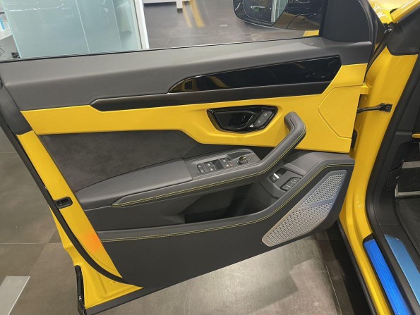 Lamborghini Urus I Рестайлинг с пробегом 2024 года, цена 43 500 000 рублей, 55 км, offers.body_type.unknown, Автокод Объявления