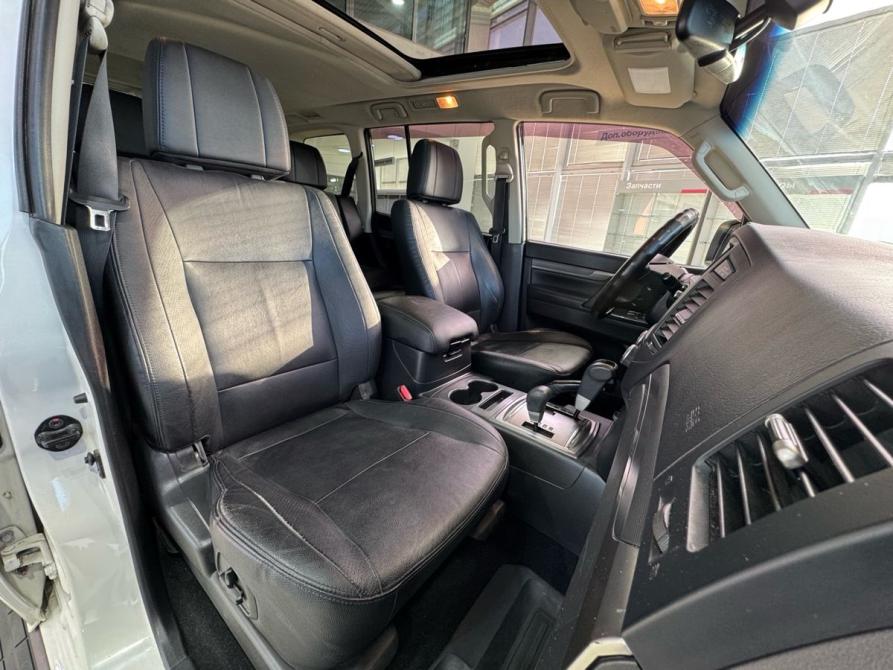 Mitsubishi Pajero IV Рестайлинг 1 Москва  - изображение 17