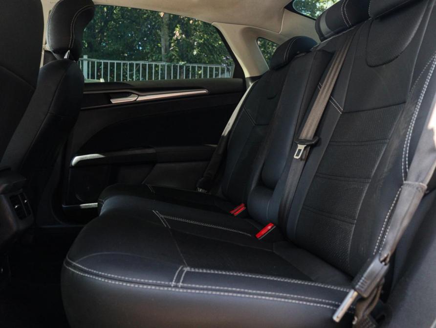 Ford Mondeo V Москва  - изображение 8