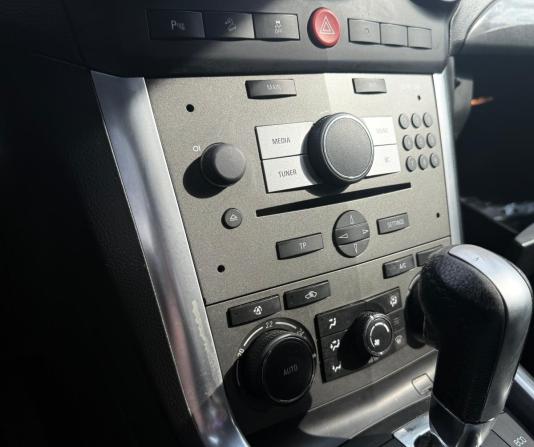 Opel Antara I Рестайлинг с пробегом 2014 года, цена 1 100 000 рублей, 187140 км, внедорожник, Автокод Объявления