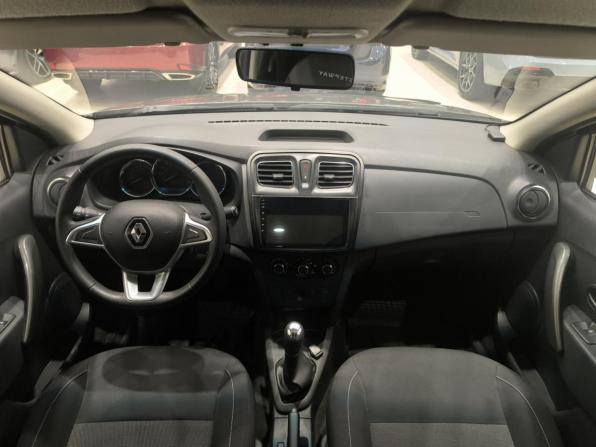 Renault Logan II Рестайлинг с пробегом 2019 года, цена 1 099 000 рублей, 73040 км, седан, Автокод Объявления