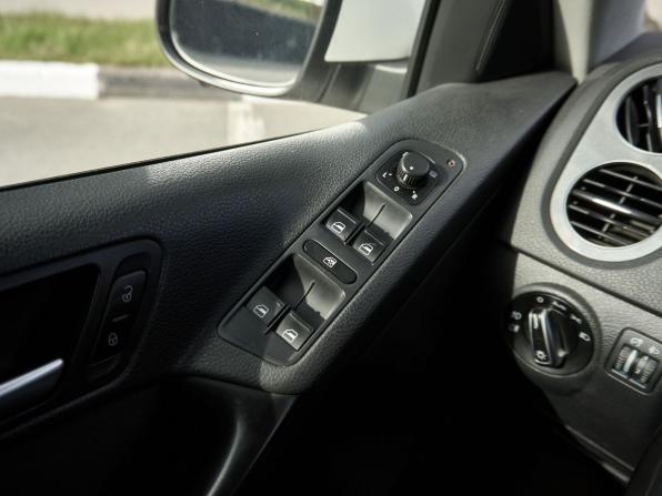 Volkswagen Tiguan I Рестайлинг с пробегом 2012 года, цена 1 150 000 рублей, 218000 км, внедорожник, Автокод Объявления