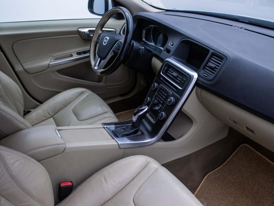 Volvo S60 II Рестайлинг Москва  - изображение 9