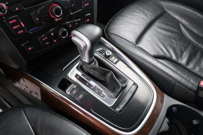 Audi Q5 I (8R) с пробегом 2008 года, цена 1 249 000 рублей, 114000 км, внедорожник, Автокод Объявления