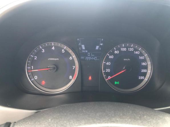 Hyundai Solaris I с пробегом 2013 года, цена 735 000 рублей, 199438 км, седан, Автокод Объявления