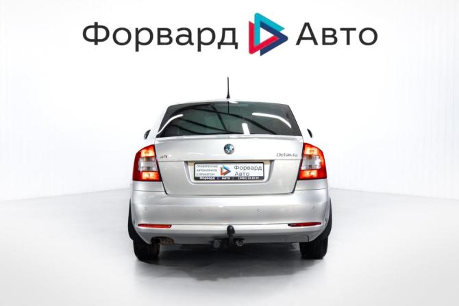 Skoda Octavia II (A5) Рестайлинг с пробегом 2013 года, цена 699 000 рублей, 273000 км, лифтбек, Автокод Объявления