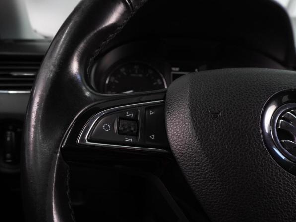 Skoda Octavia III (A7) с пробегом 2013 года, цена 999 000 рублей, 219919 км, лифтбек, Автокод Объявления
