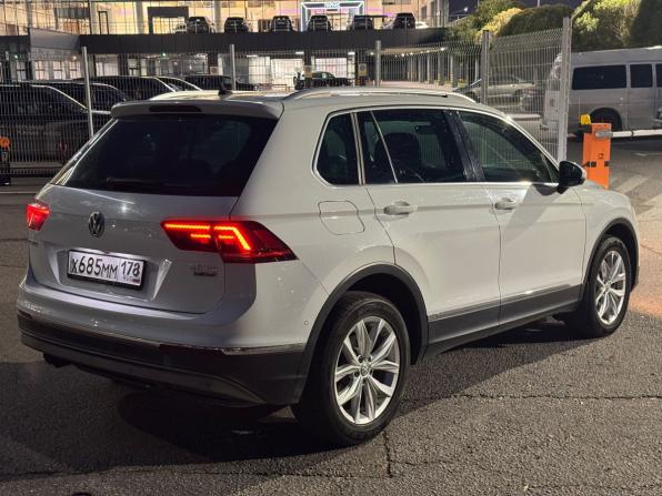 Volkswagen Tiguan II с пробегом 2017 года, цена 1 970 000 рублей, 198748 км, внедорожник, Автокод Объявления