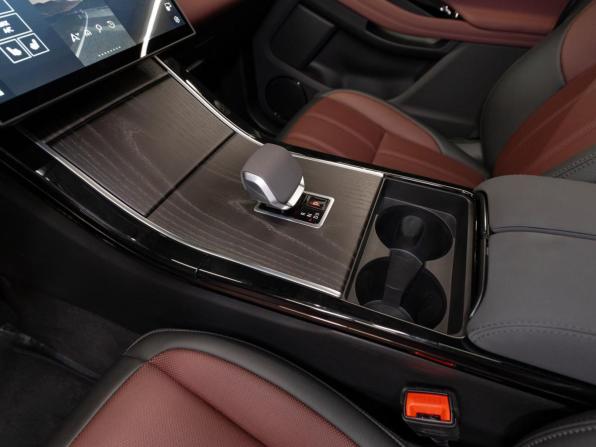 Land Rover Range Rover Evoque II Рестайлинг с пробегом 2025 года, цена 5 700 000 рублей, 50 км, внедорожник, Автокод Объявления