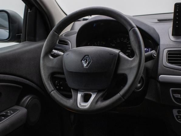 Renault Fluence I с пробегом 2011 года, цена 550 000 рублей, 186991 км, седан, Автокод Объявления