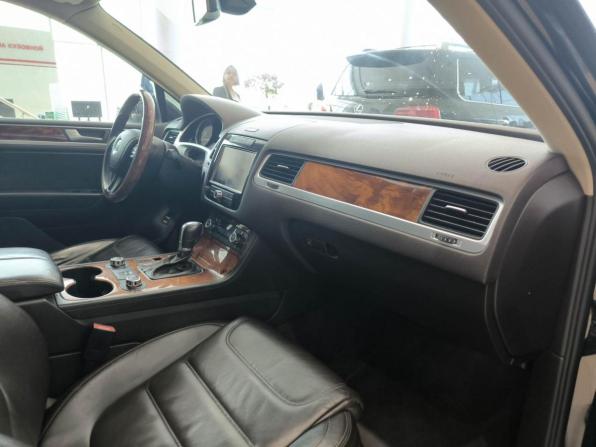 Volkswagen Touareg II с пробегом 2011 года, цена 1 750 000 рублей, 273545 км, внедорожник, Автокод Объявления