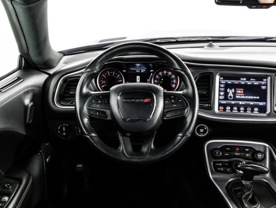Dodge Challenger III Рестайлинг 2 Санкт-Петербург  - изображение 19