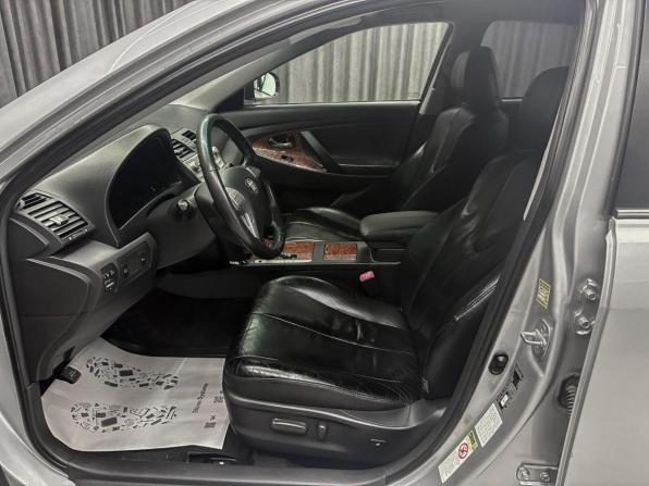 Toyota Camry VI (XV40) Рестайлинг с пробегом 2011 года, цена 1 220 000 рублей, 235252 км, седан, Автокод Объявления