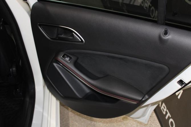 Mercedes-Benz A-Класс III (W176) с пробегом 2015 года, цена 1 438 000 рублей, 122000 км, хэтчбек, Автокод Объявления