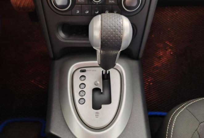 Nissan Qashqai I Рестайлинг с пробегом 2013 года, цена 999 000 рублей, 239510 км, внедорожник, Автокод Объявления