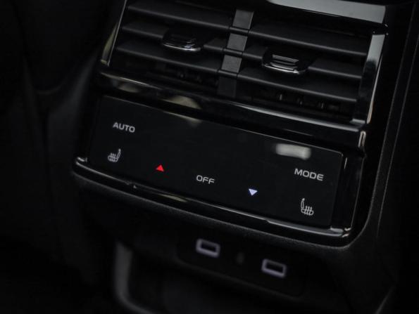 Geely Monjaro I с пробегом 2024 года, цена 3 499 000 рублей, 38850 км, внедорожник, Автокод Объявления