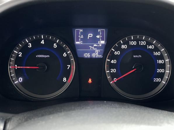 Hyundai Solaris I с пробегом 2014 года, цена 818 000 рублей, 106189 км, седан, Автокод Объявления