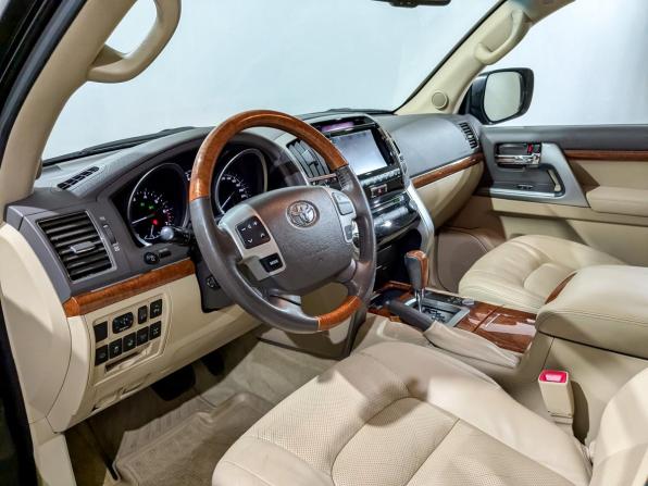 Toyota Land Cruiser 200 Series Рестайлинг 1 с пробегом 2014 года, цена 3 955 000 рублей, 187565 км, внедорожник, Автокод Объявления