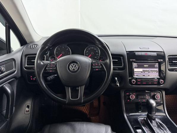 Volkswagen Touareg II с пробегом 2012 года, цена 1 780 000 рублей, 285614 км, внедорожник, Автокод Объявления