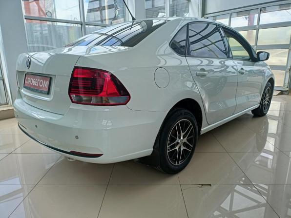 Volkswagen Polo V Рестайлинг с пробегом 2016 года, цена 899 000 рублей, 170000 км, седан, Автокод Объявления