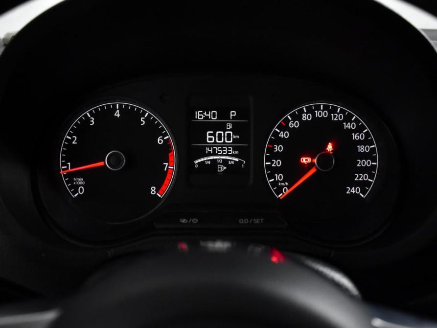 Volkswagen Polo V Рестайлинг Санкт-Петербург  - изображение 19