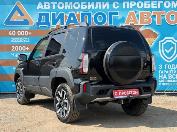 Lada (ВАЗ) Niva I Рестайлинг (Travel) с пробегом 2026 года, цена 1 560 000 рублей, 5500 км, внедорожник, Автокод Объявления
