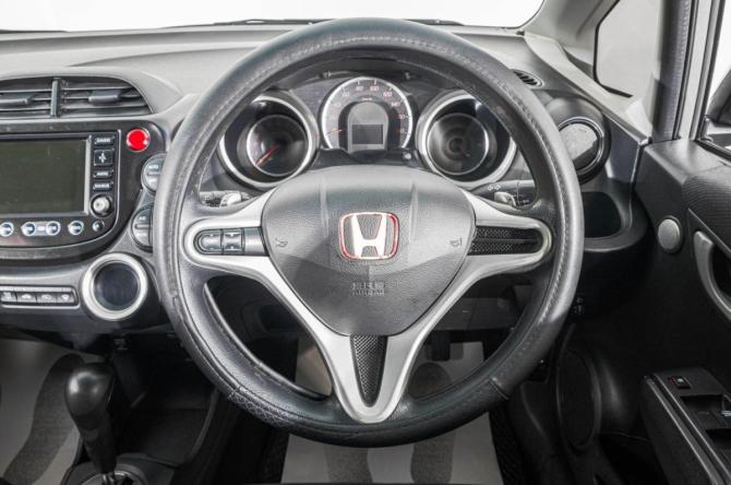 Honda Fit II с пробегом 2008 года, цена 699 000 рублей, 286000 км, хэтчбек, Автокод Объявления