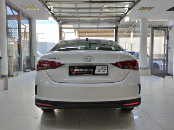 Hyundai Solaris II Рестайлинг с пробегом 2021 года, цена 1 680 000 рублей, 42790 км, седан, Автокод Объявления