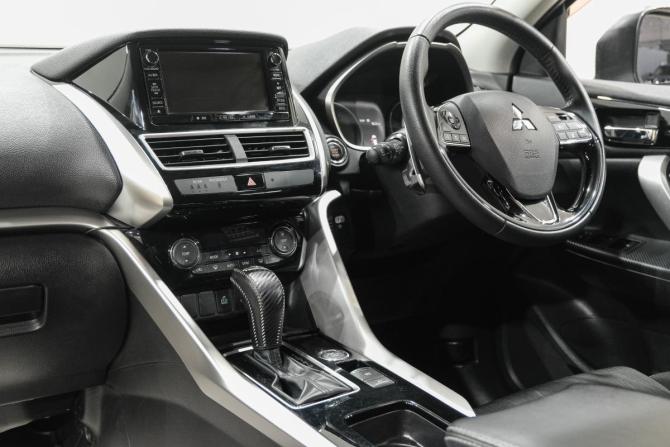 Mitsubishi Eclipse Cross I с пробегом 2018 года, цена 2 349 000 рублей, 68000 км, внедорожник, Автокод Объявления
