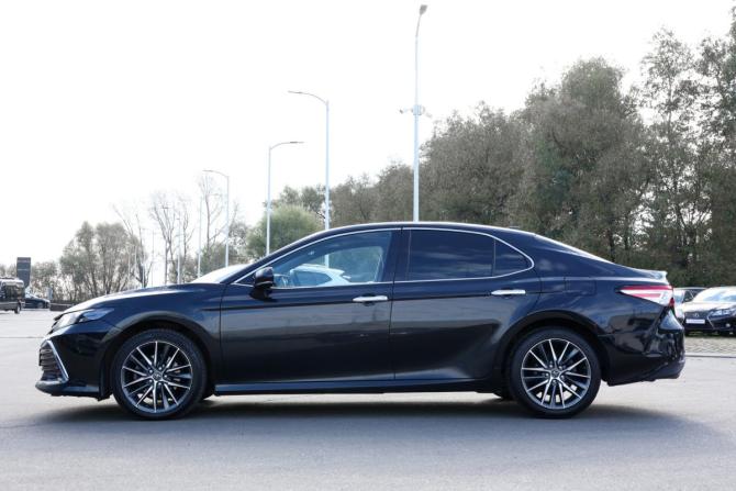Toyota Camry VIII (XV70) Рестайлинг с пробегом 2022 года, цена 3 100 000 рублей, 109616 км, седан, Автокод Объявления