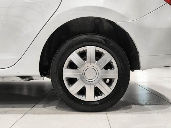 Renault Logan II Рестайлинг с пробегом 2018 года, цена 846 000 рублей, 134615 км, седан, Автокод Объявления