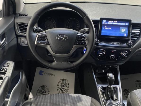 Hyundai Solaris II Рестайлинг с пробегом 2021 года, цена 1 998 700 рублей, 84433 км, седан, Автокод Объявления