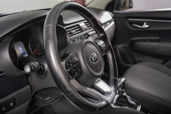 Kia Rio IV с пробегом 2017 года, цена 1 449 000 рублей, 141000 км, седан, Автокод Объявления