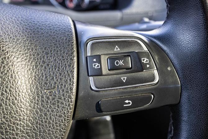 Volkswagen Caddy III Рестайлинг с пробегом 2013 года, цена 1 000 000 рублей, 175350 км, минивэн, Автокод Объявления