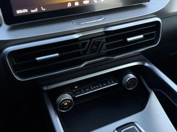 Geely Coolray I с пробегом 2022 года, цена 1 679 000 рублей, 59657 км, внедорожник, Автокод Объявления