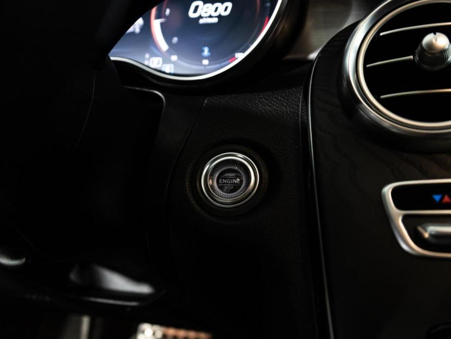 Mercedes-Benz C-Класс IV (W205) Рестайлинг Санкт-Петербург  - изображение 23