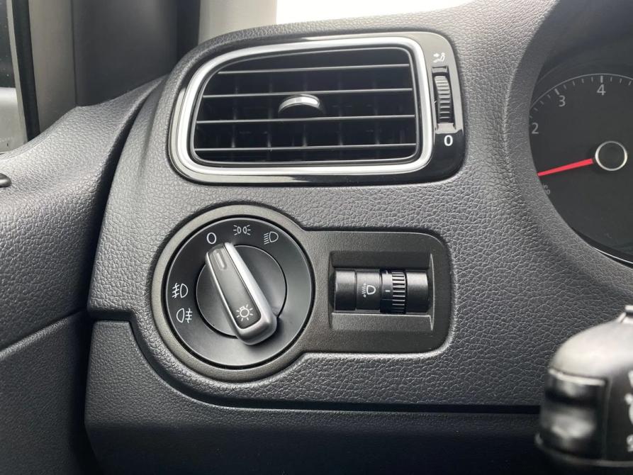 Volkswagen Polo V Рестайлинг Екатеринбург  - изображение 26