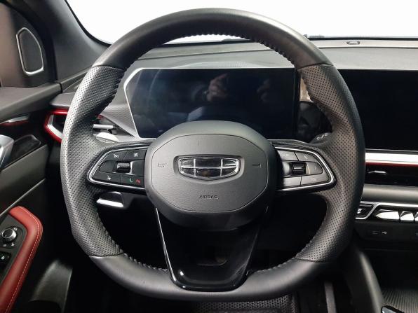 Geely Coolray I Рестайлинг с пробегом 2024 года, цена 2 050 000 рублей, 34158 км, внедорожник, Автокод Объявления