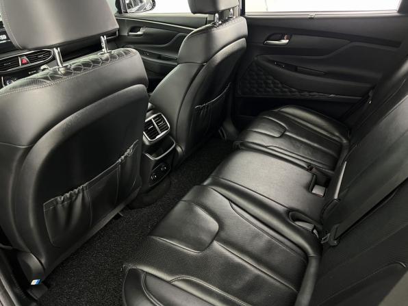 Hyundai Santa Fe IV с пробегом 2018 года, цена 2 635 000 рублей, 150700 км, внедорожник, Автокод Объявления