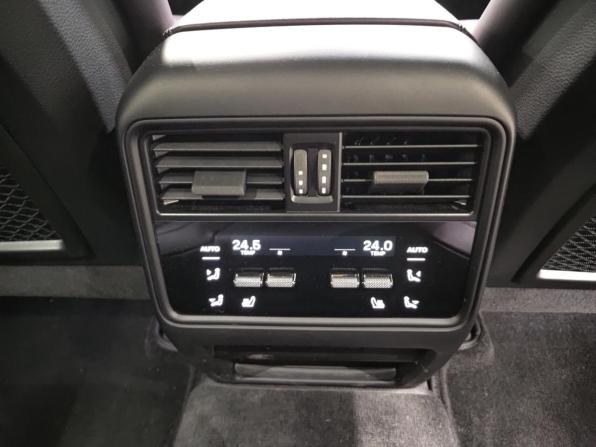 Porsche Cayenne III Рестайлинг с пробегом 2024 года, цена 15 500 000 рублей, 25353 км, внедорожник, Автокод Объявления