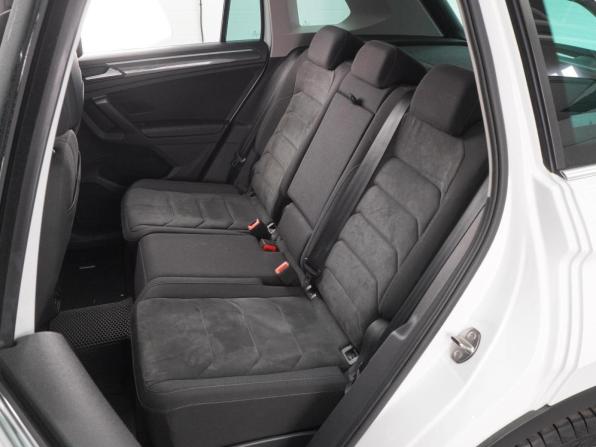 Volkswagen Tiguan II Рестайлинг с пробегом 2021 года, цена 3 149 000 рублей, 107869 км, внедорожник, Автокод Объявления
