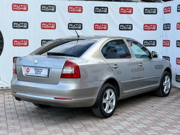 Skoda Octavia II (A5) Рестайлинг с пробегом 2009 года, цена 649 990 рублей, 213800 км, лифтбек, Автокод Объявления