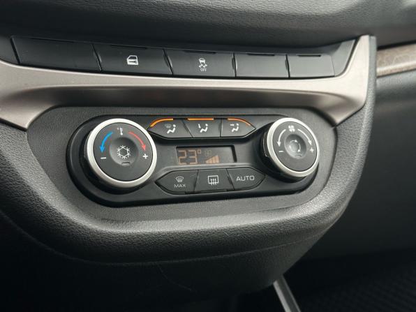 Lada (ВАЗ) Vesta I с пробегом 2017 года, цена 719 000 рублей, 170313 км, седан, Автокод Объявления