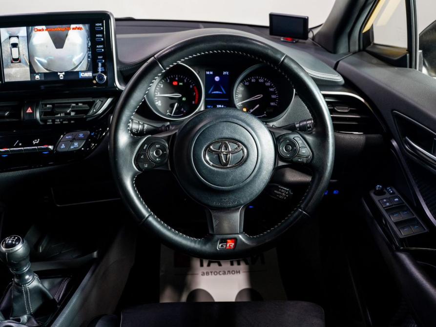 Toyota C-HR I Рестайлинг Чита  - изображение 8