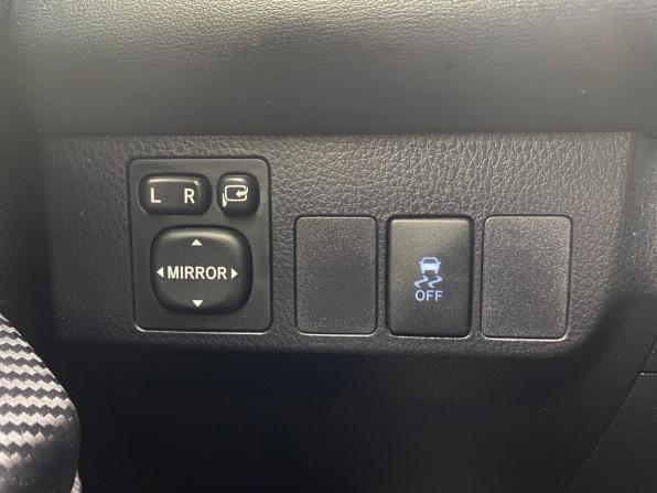 Toyota RAV4 IV (XA40) с пробегом 2015 года, цена 1 845 000 рублей, 201257 км, внедорожник, Автокод Объявления