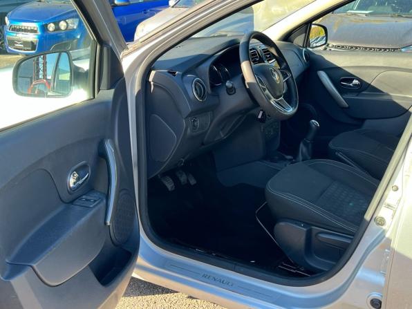 Renault Logan II Рестайлинг с пробегом 2018 года, цена 550 000 рублей, 142846 км, седан, Автокод Объявления
