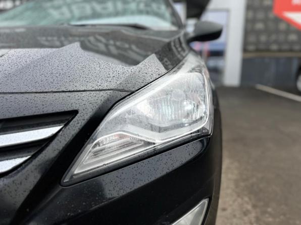Hyundai Solaris I Рестайлинг с пробегом 2015 года, цена 870 000 рублей, 222697 км, хэтчбек, Автокод Объявления